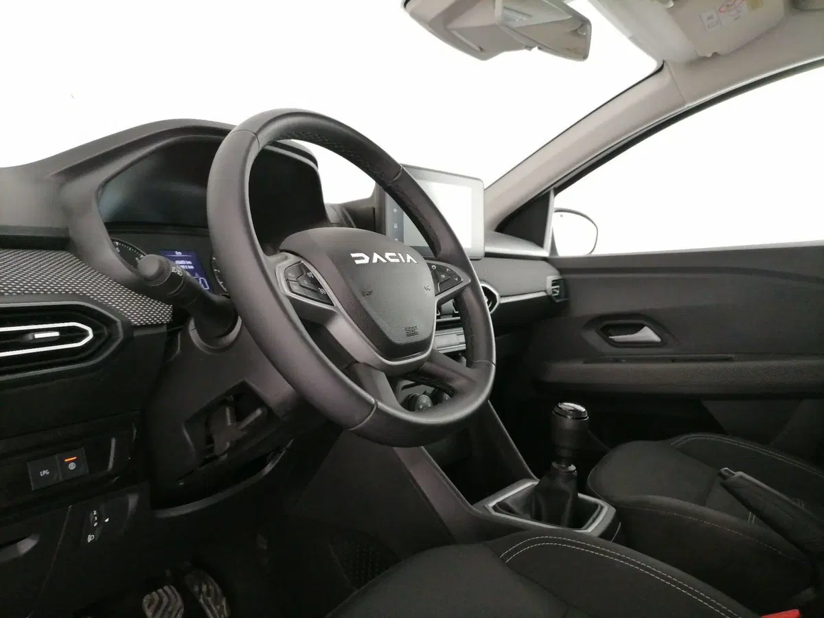 Dacia Sandero Streetway usata a Roma (11)