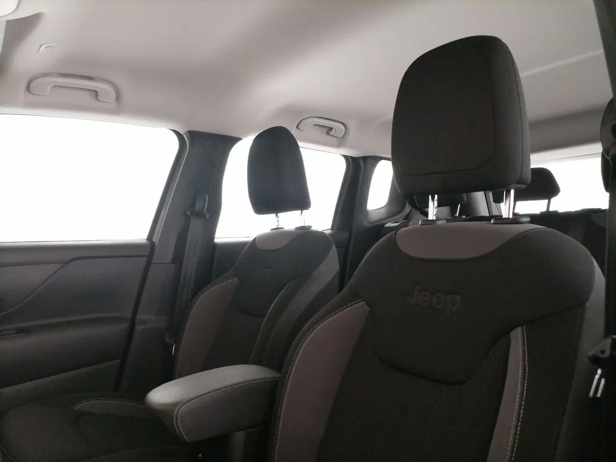 Jeep Renegade usata a Roma (12)