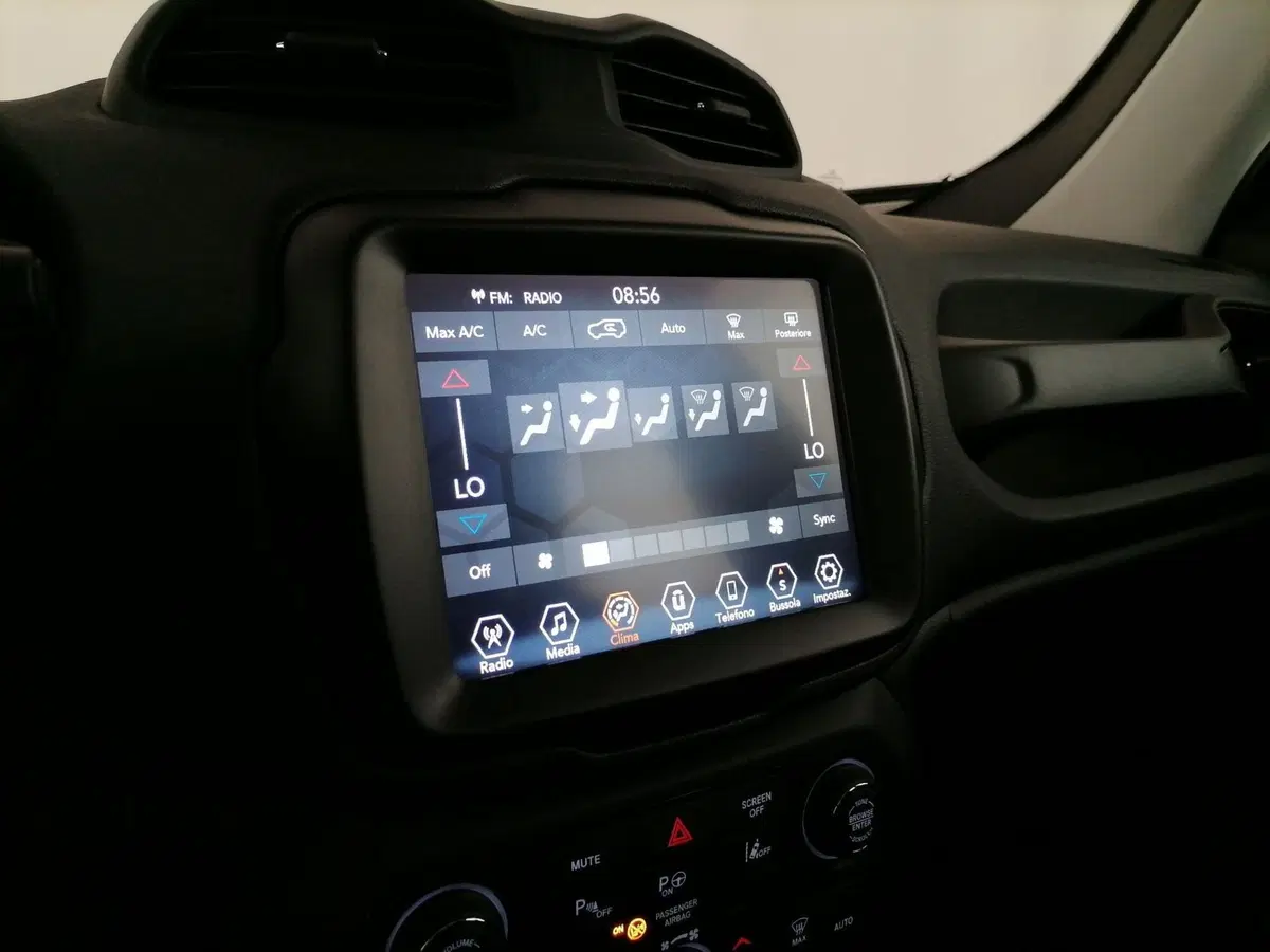 Jeep Renegade usata a Roma (15)