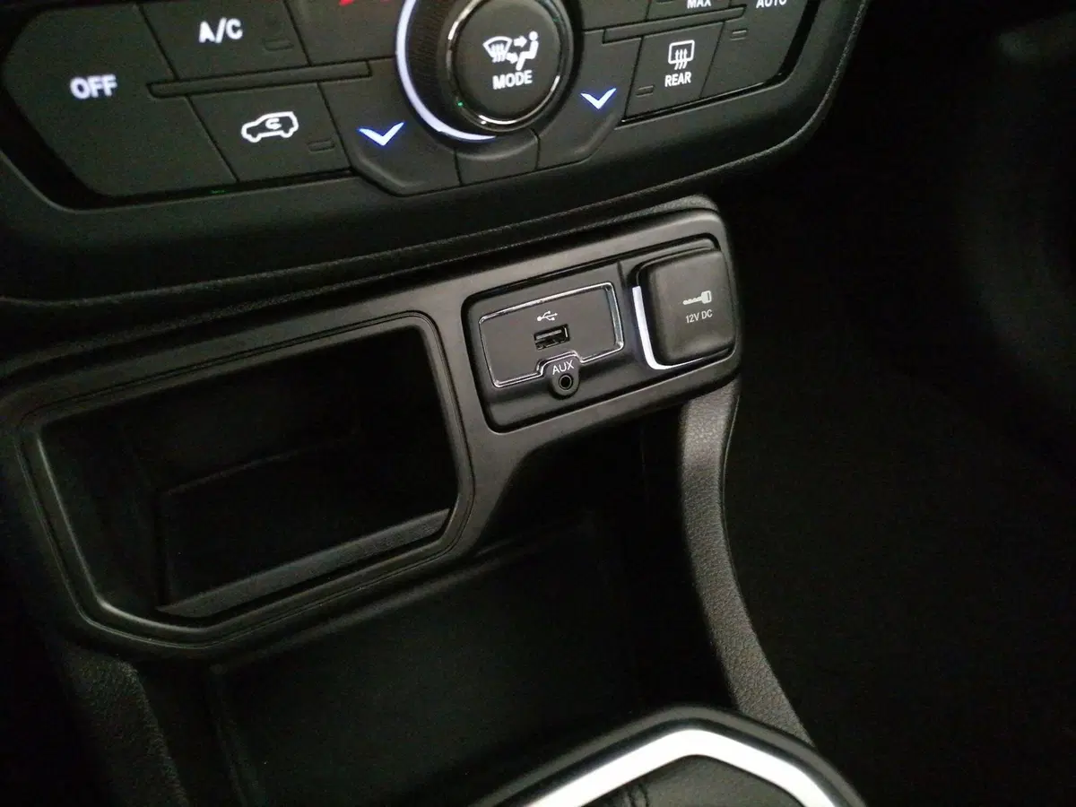 Jeep Renegade usata a Roma (18)