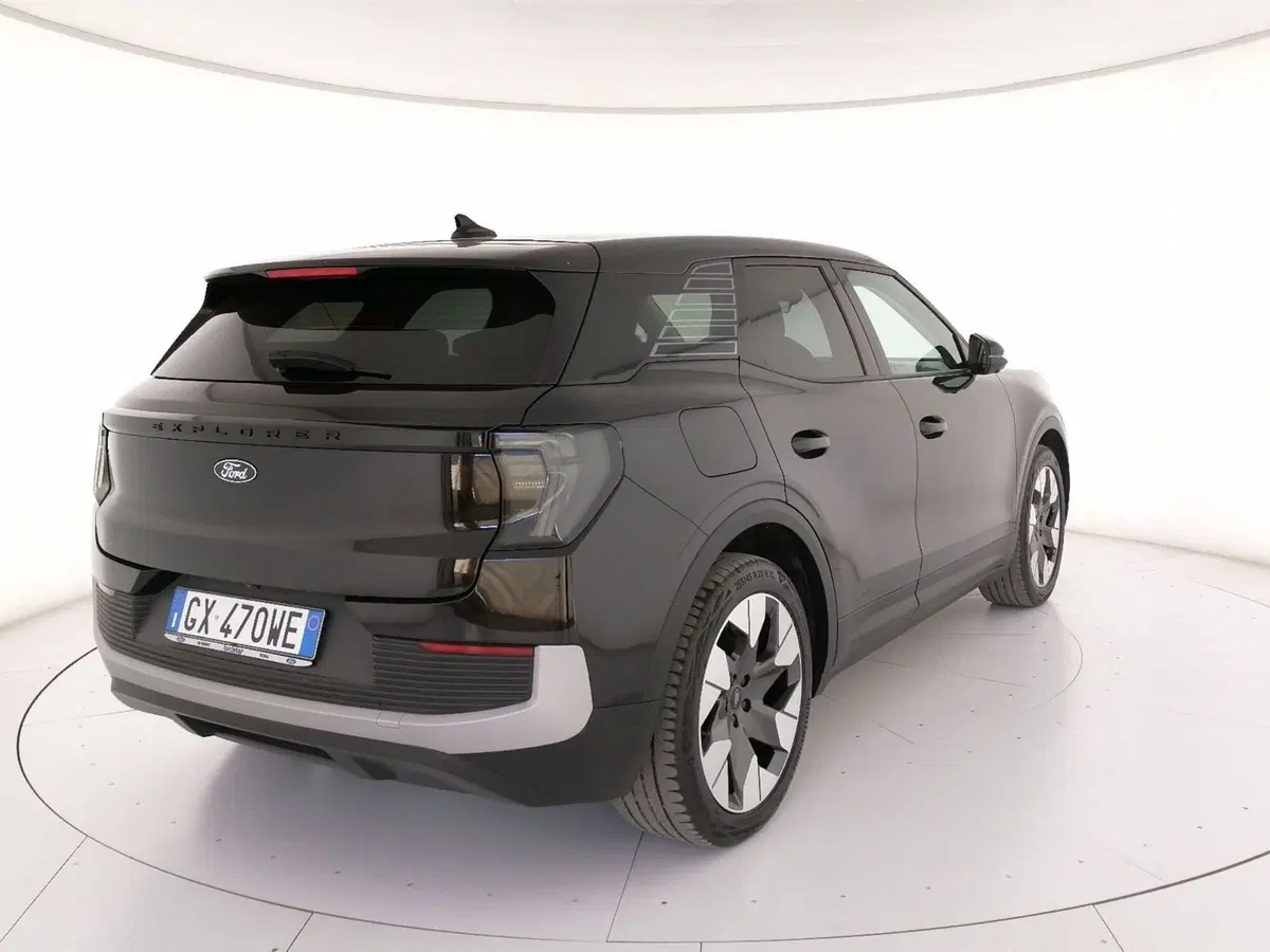 Ford Explorer usata a Roma (2)