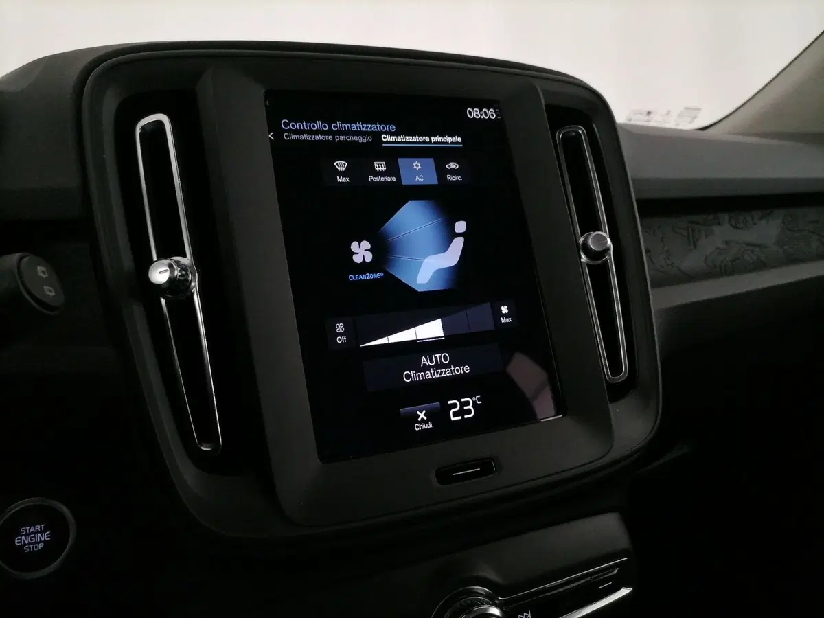 VOLVO Veicoli Commerciali XC40 usata a Roma (15)