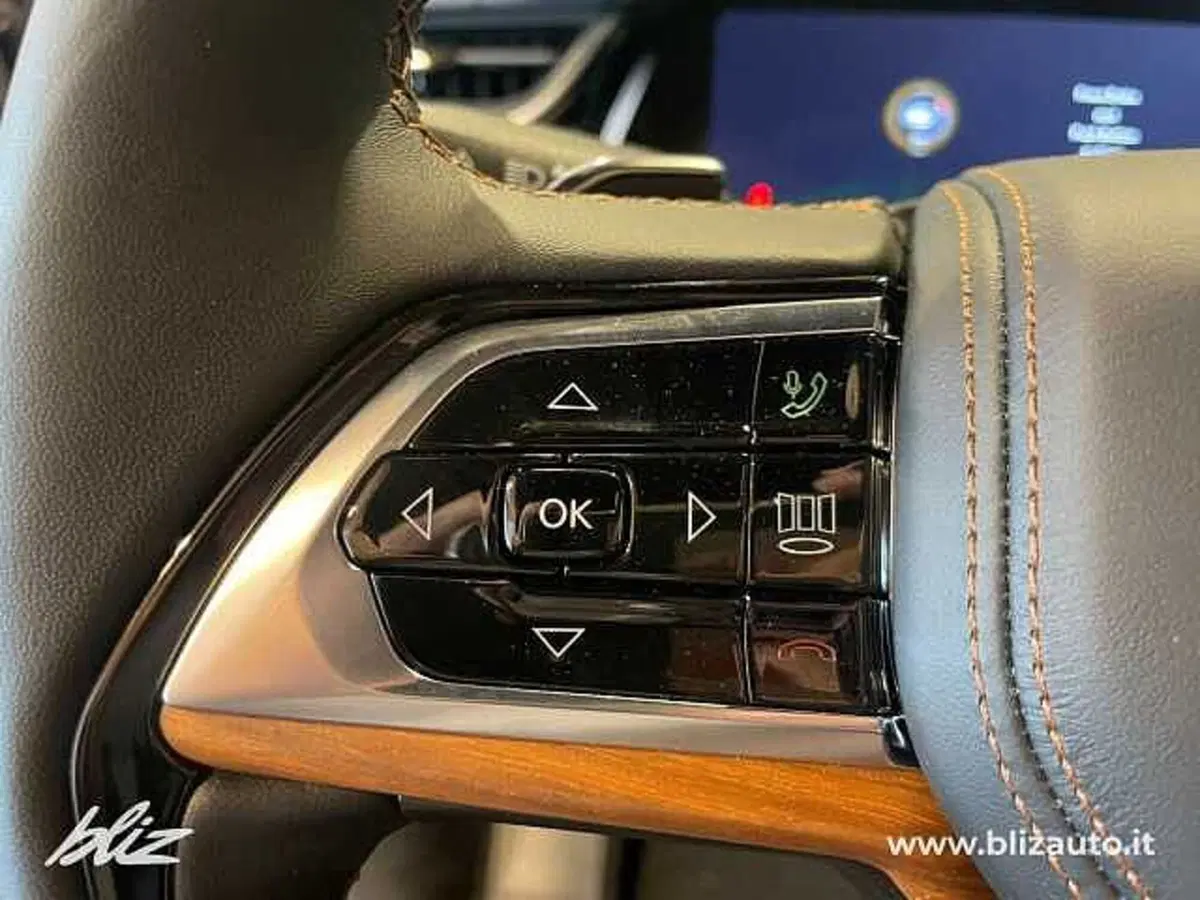 Jeep Grand Cherokee usata a Udine (10)