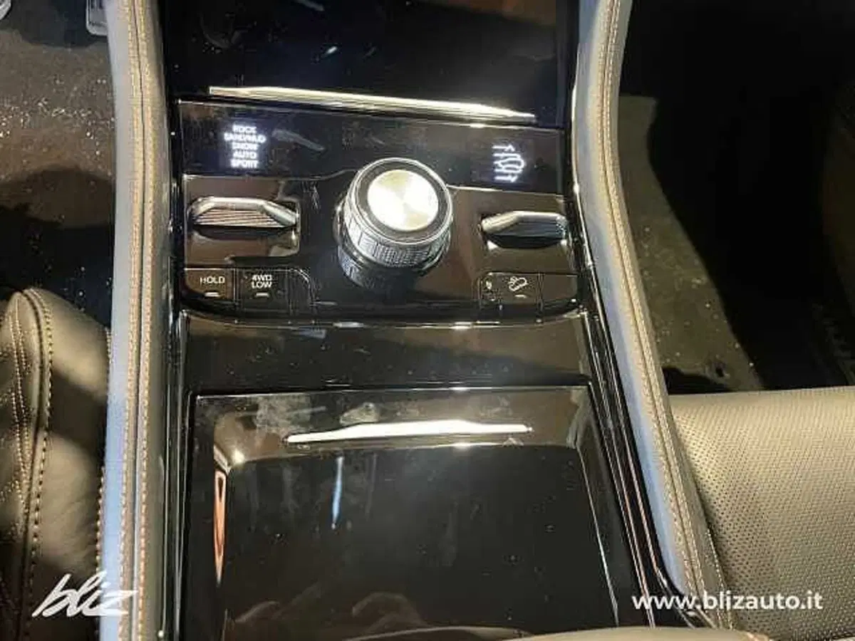 Jeep Grand Cherokee usata a Udine (13)