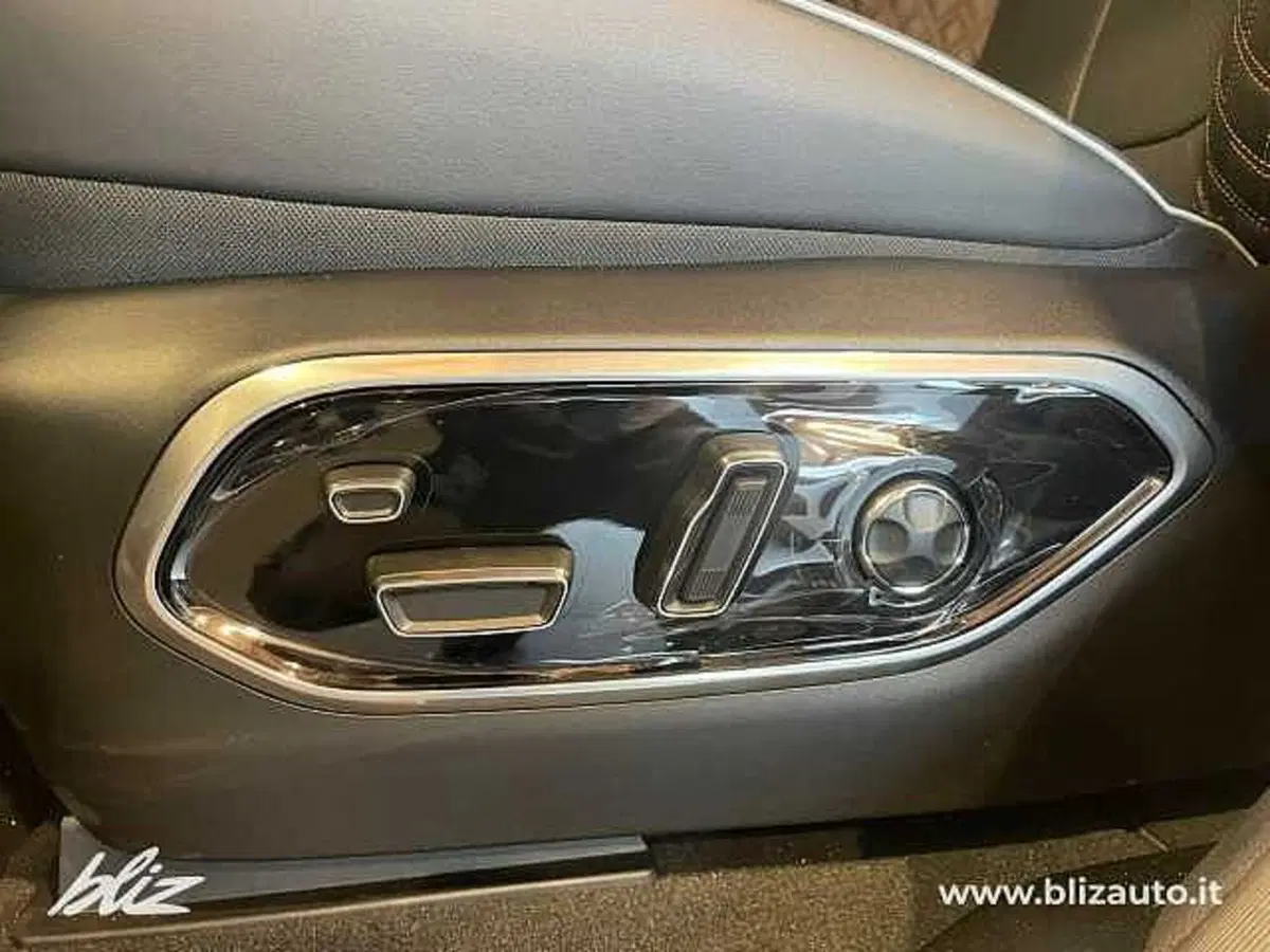 Jeep Grand Cherokee usata a Udine (14)