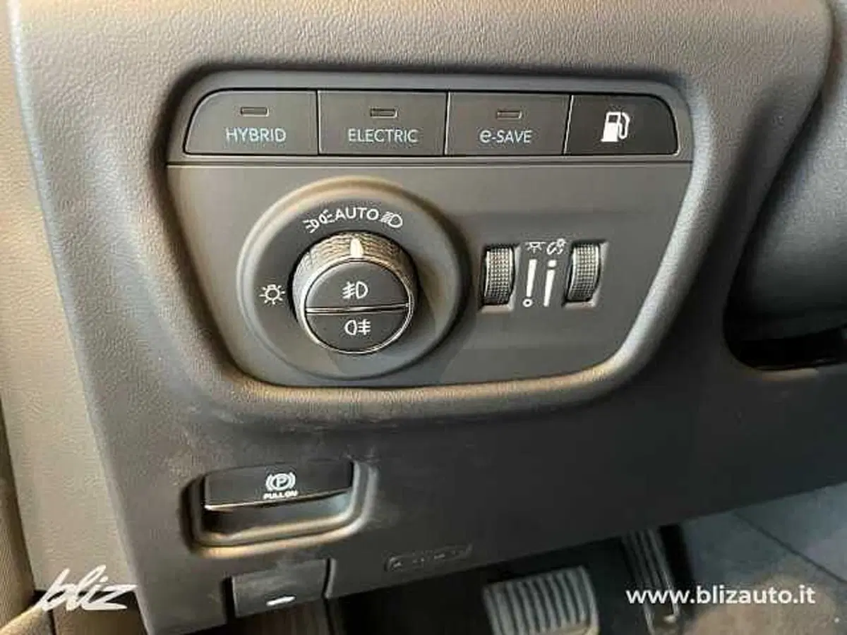 Jeep Grand Cherokee usata a Udine (16)