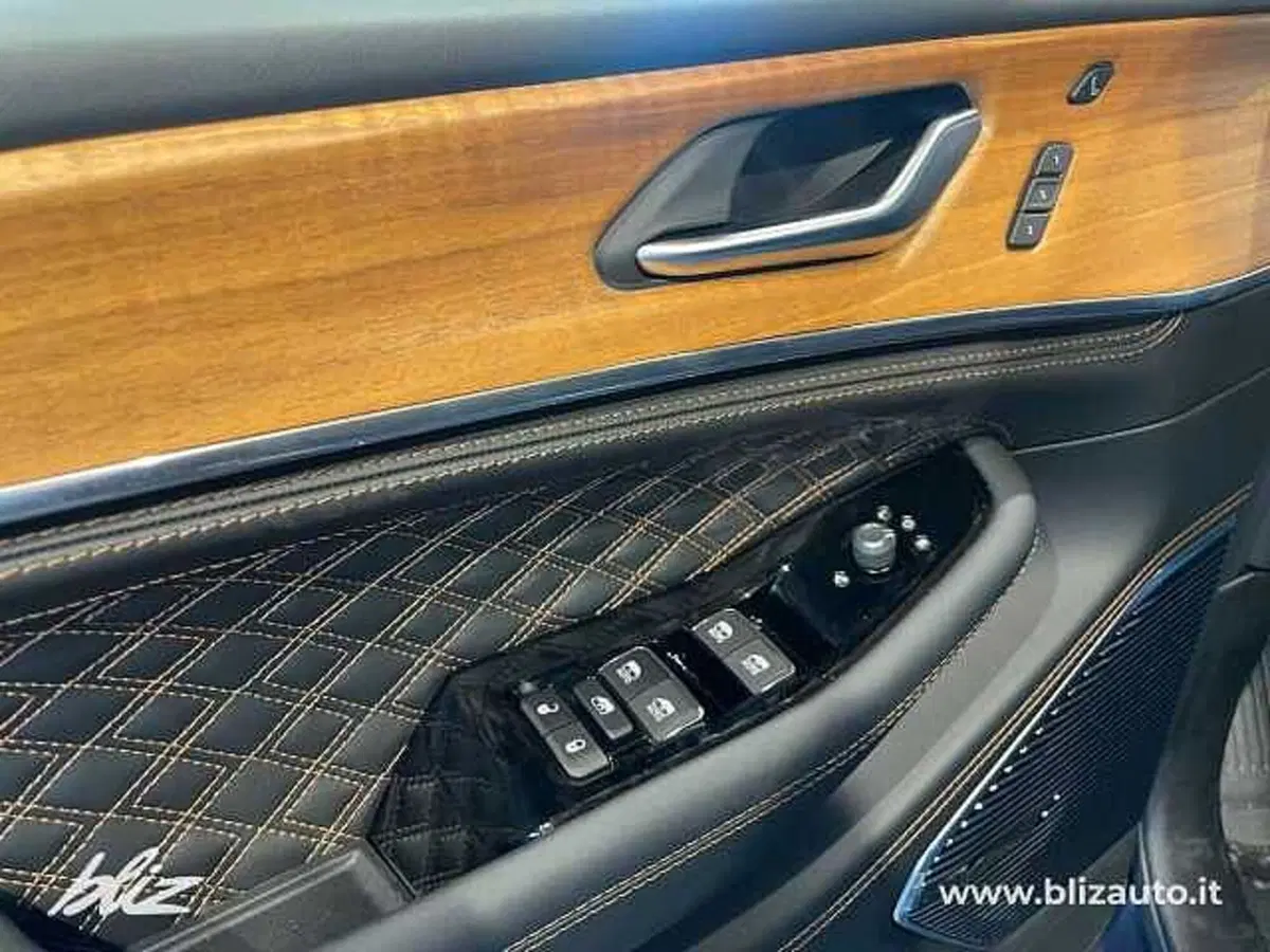 Jeep Grand Cherokee usata a Udine (18)
