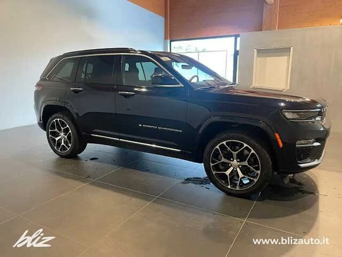 Jeep Grand Cherokee usata a Udine (7)