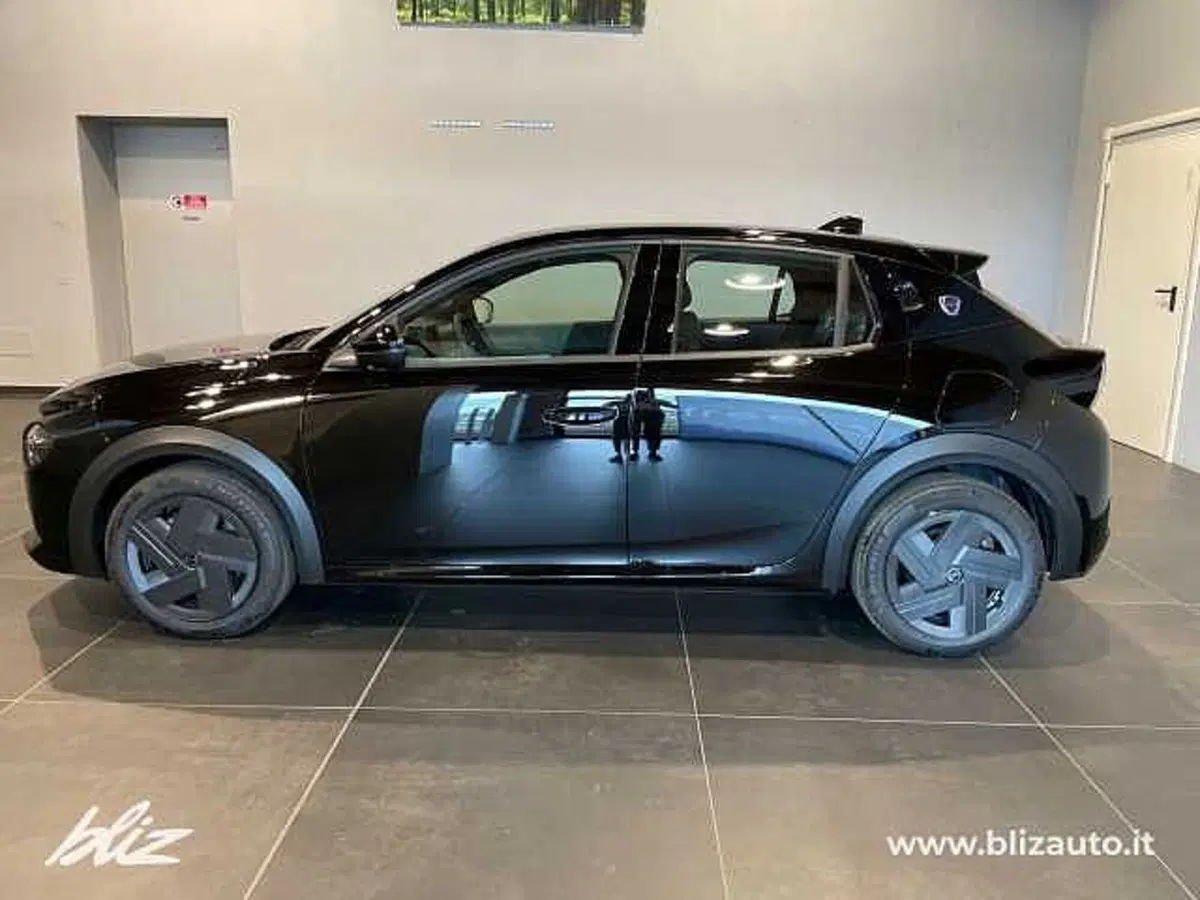 Lancia Ypsilon nuova a Udine (2)