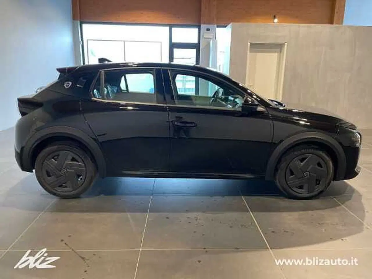 Lancia Ypsilon nuova a Udine (7)