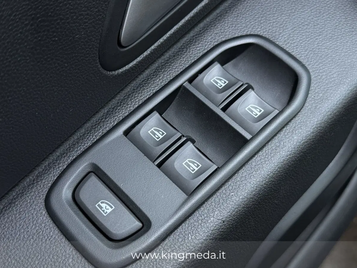 Dacia Duster usata a Monza e Brianza (12)