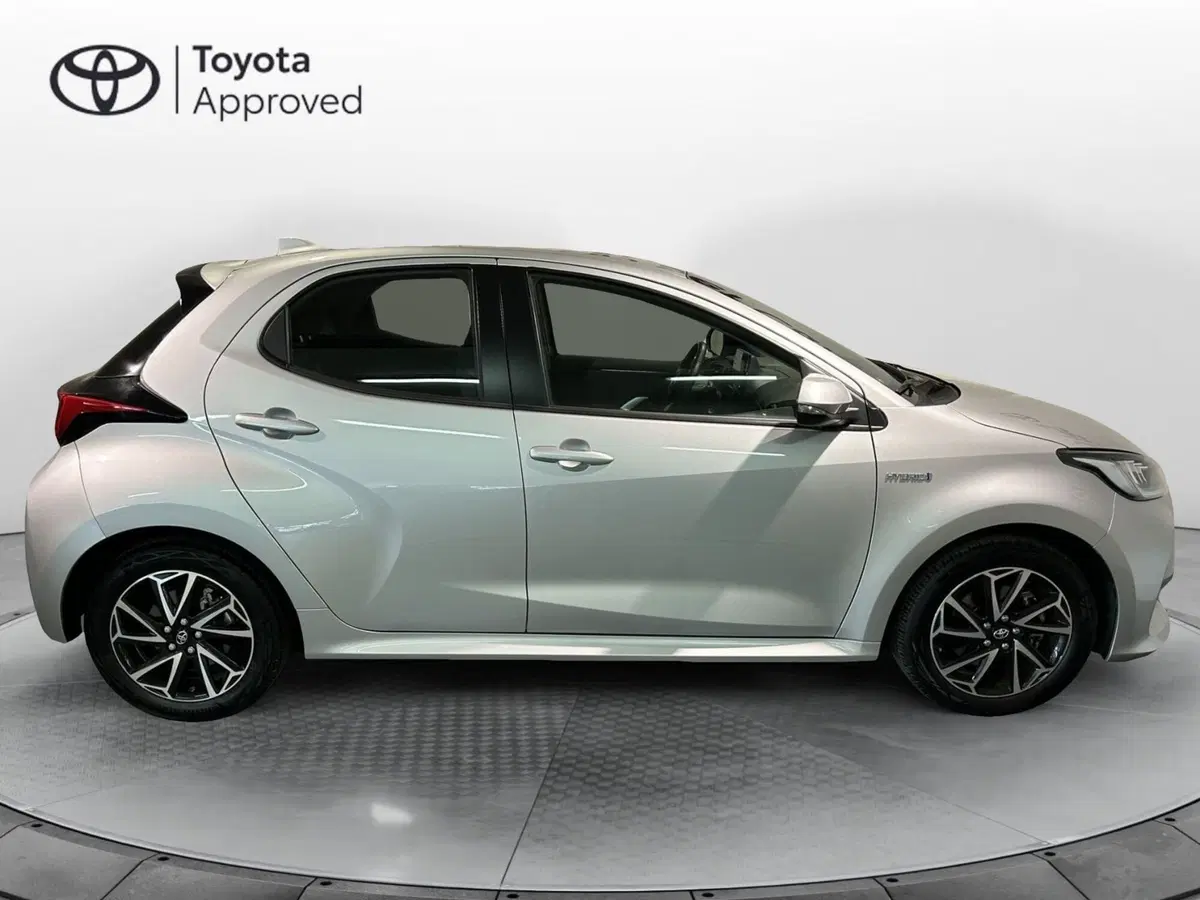 Toyota Yaris usata a Milano (13)