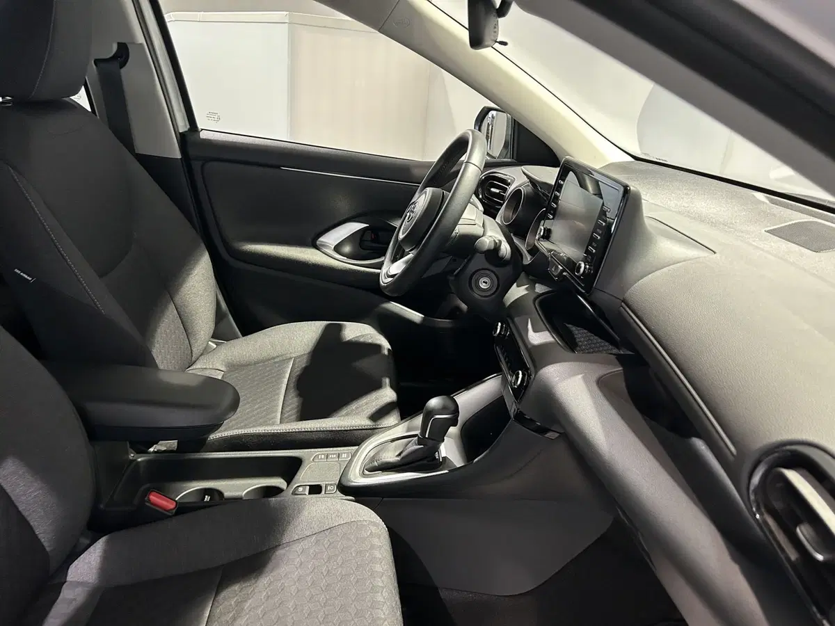 Toyota Yaris usata a Milano (7)