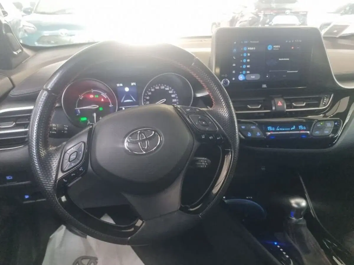 Toyota Toyota C-HR usata a Vicenza (15)