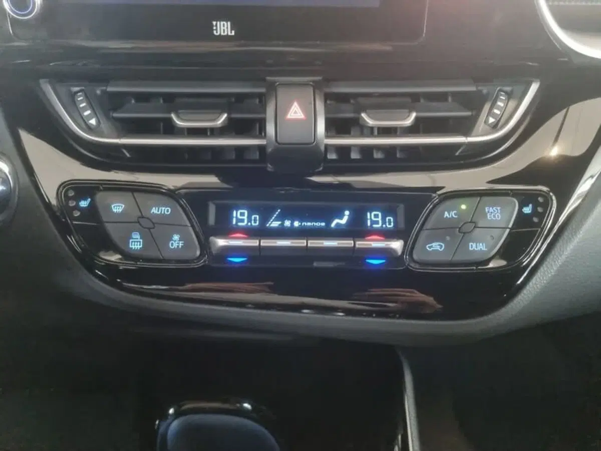 Toyota Toyota C-HR usata a Vicenza (20)