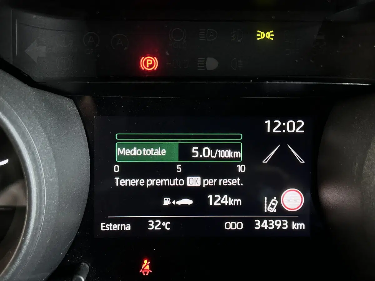 Toyota Yaris usata a Milano (12)