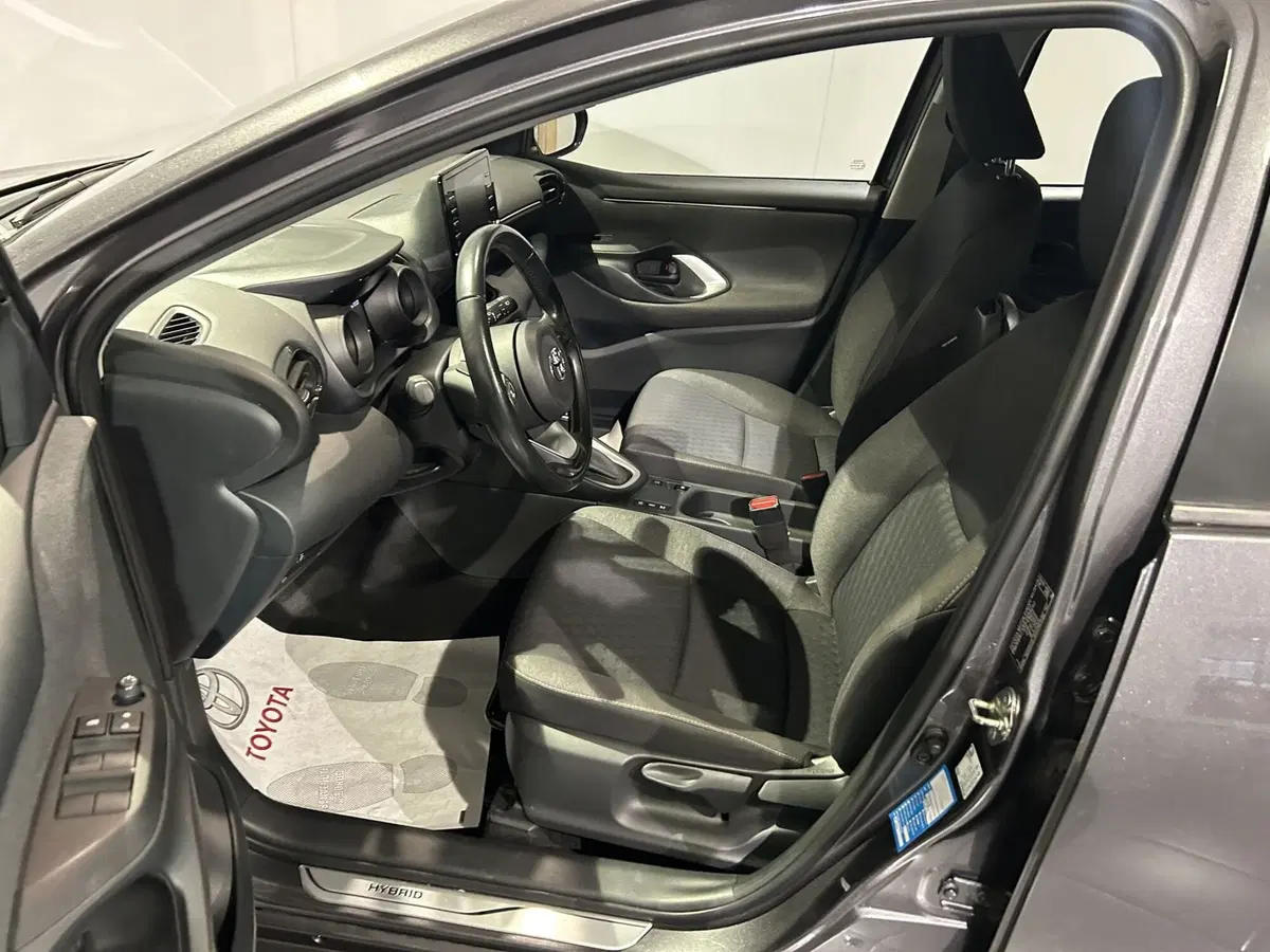 Toyota Yaris usata a Milano (13)