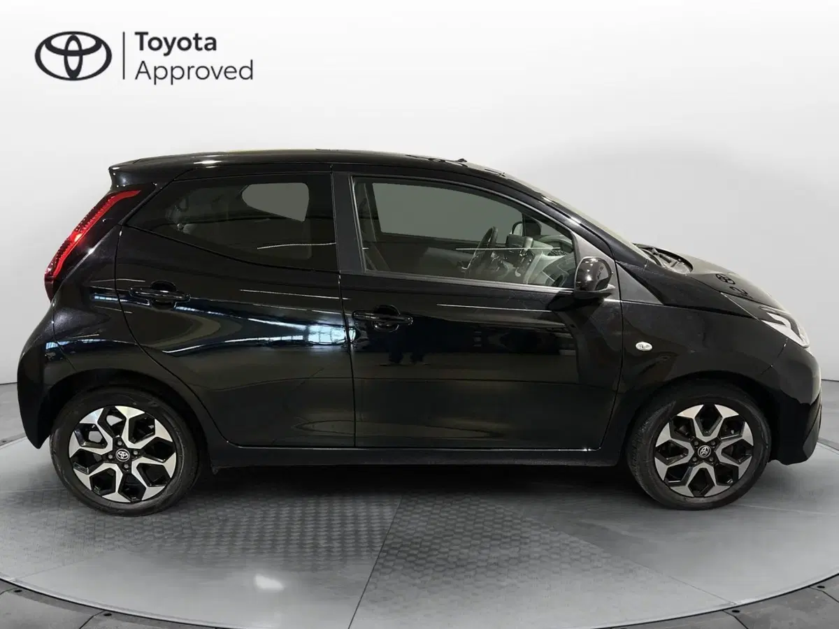 Toyota Aygo usata a Milano (14)