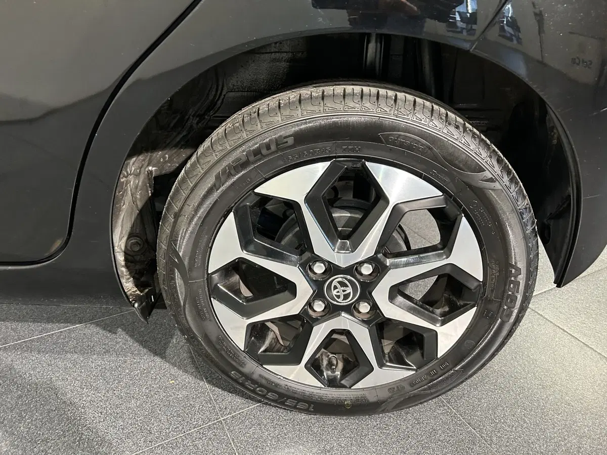 Toyota Aygo usata a Milano (15)