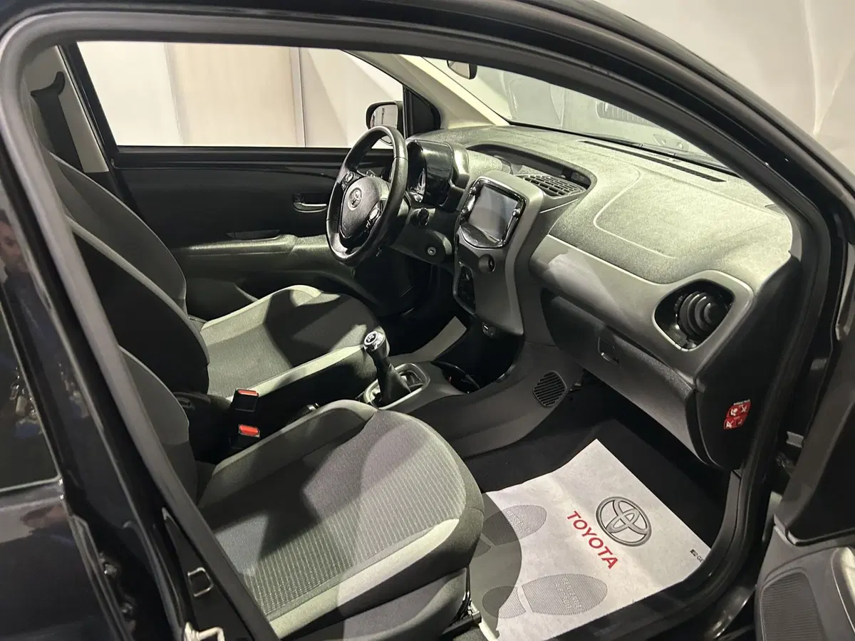 Toyota Aygo usata a Milano (7)