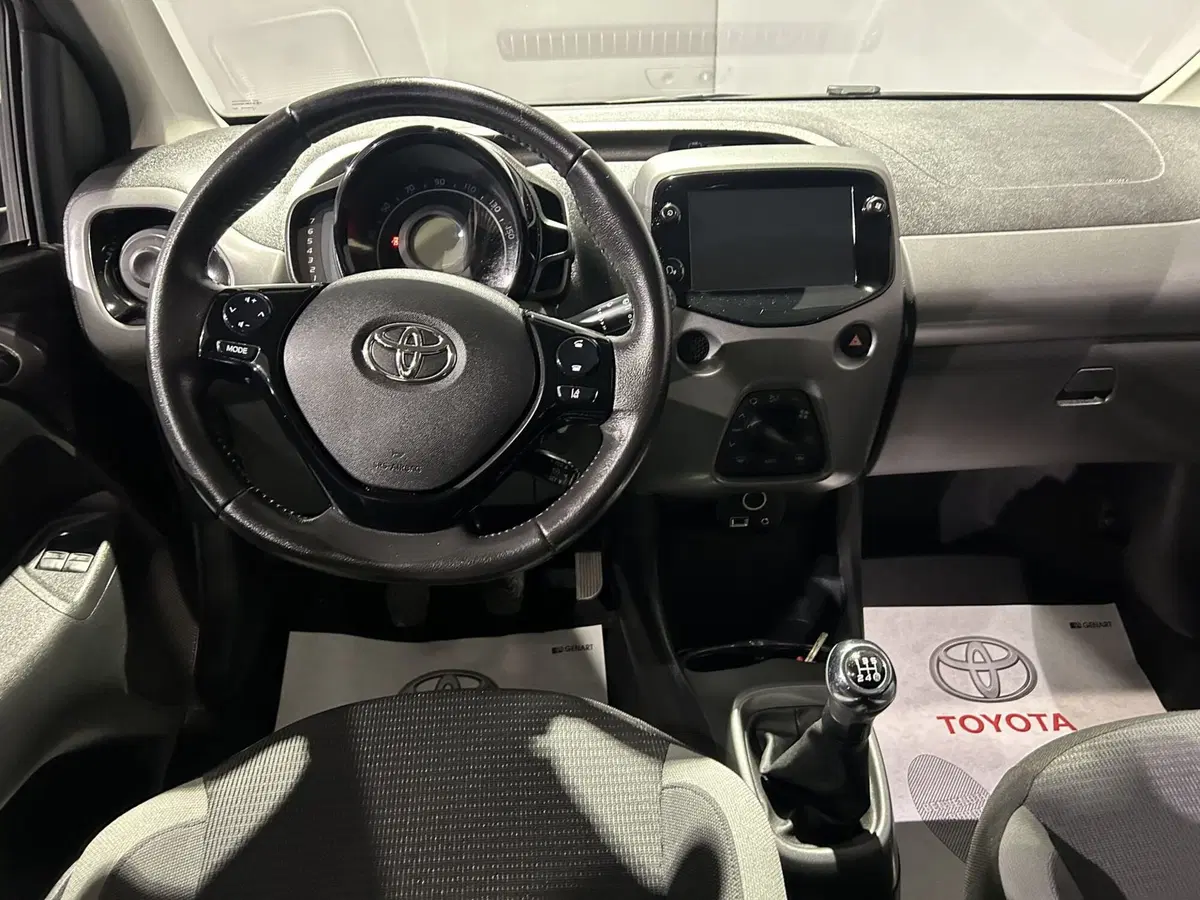 Toyota Aygo usata a Milano (9)