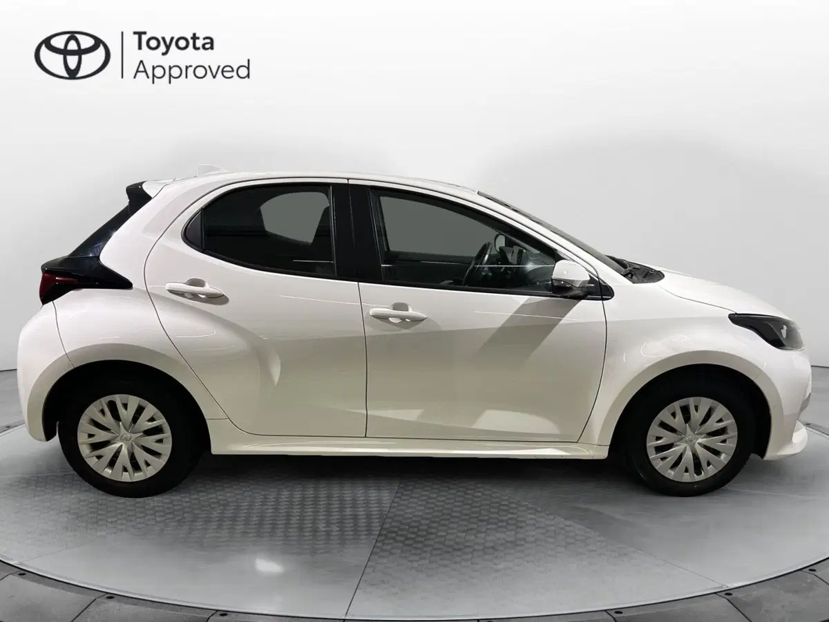 Toyota Yaris usata a Milano (13)