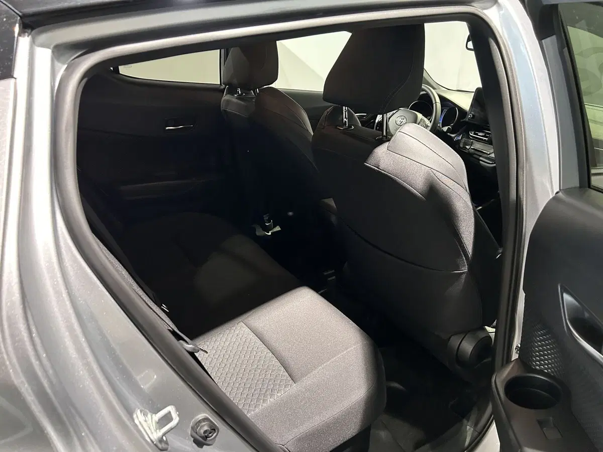 Toyota Toyota C-HR usata a Milano (14)