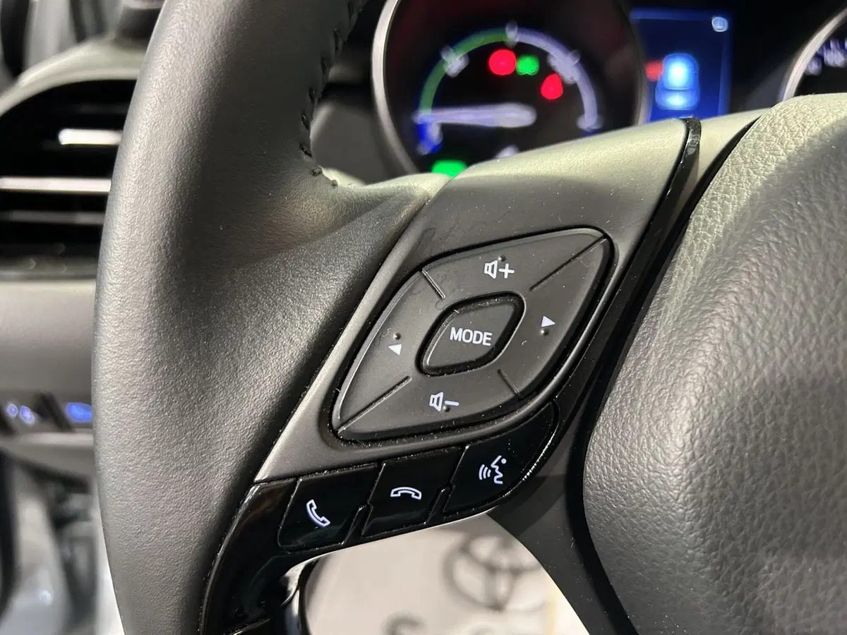 Toyota Toyota C-HR usata a Milano (15)