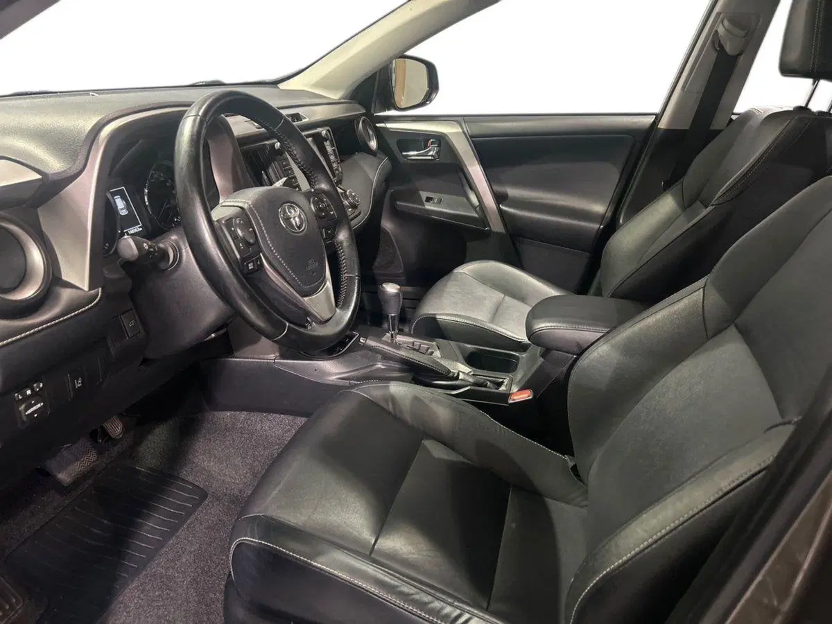 Toyota Rav4 usata a Milano (10)