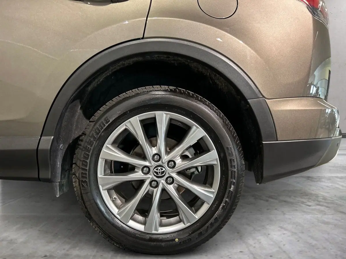 Toyota Rav4 usata a Milano (6)