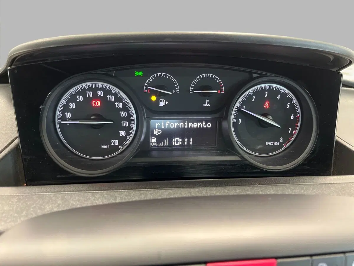 Lancia Ypsilon usata a Bergamo (11)