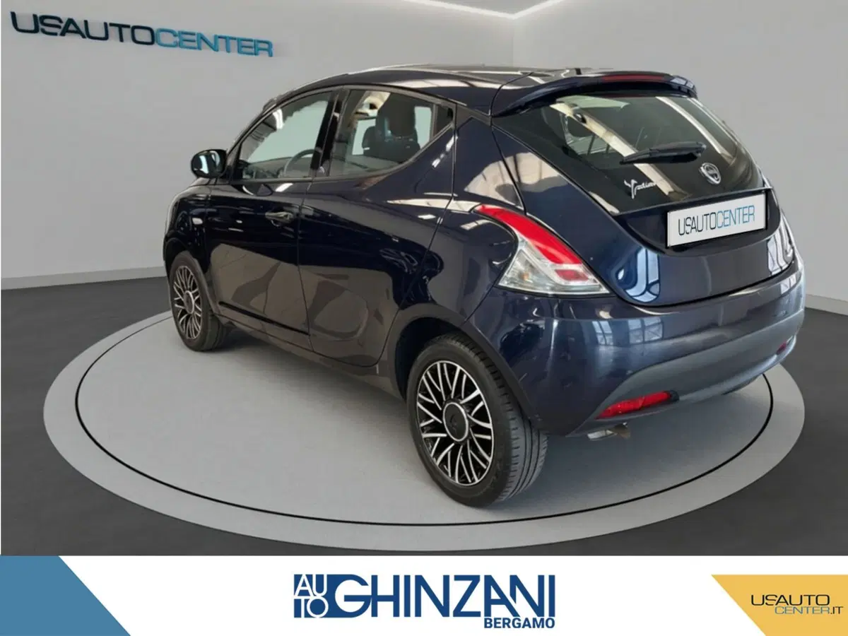 Lancia Ypsilon usata a Bergamo (3)