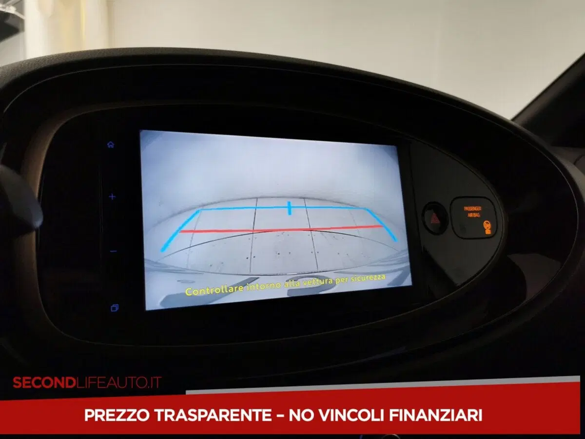 Toyota Aygo X usata a Chieti (17)
