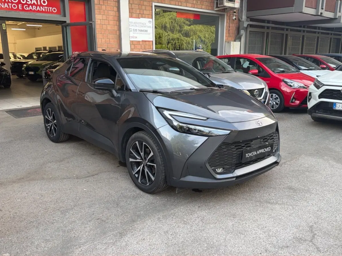 Toyota Toyota C-HR usata a Bologna (2)