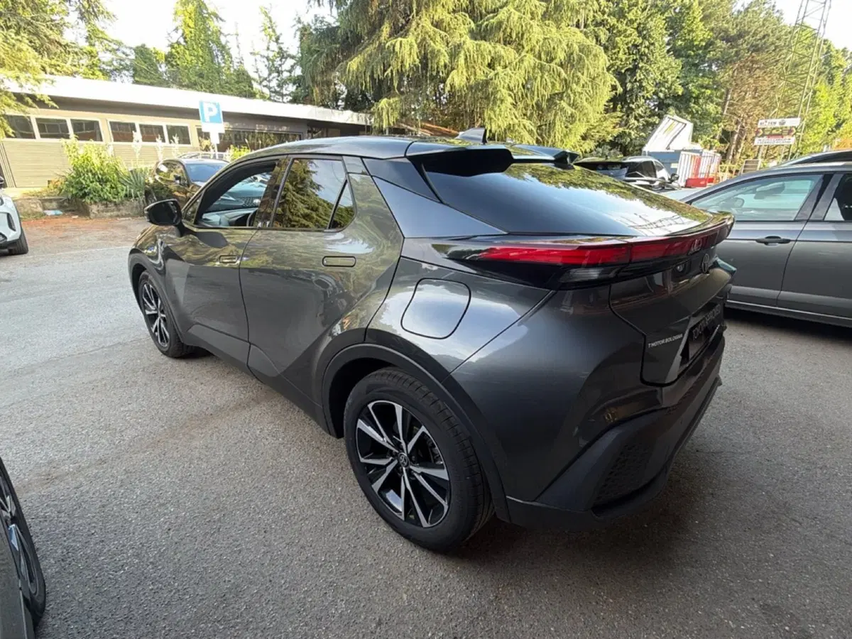 Toyota Toyota C-HR usata a Bologna (5)