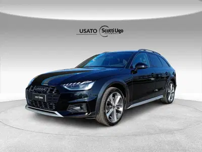 Audi A4 Allroad Allroad 40 2.0 tdi mhev Identity Contrast quattro 204cv s-tronic del 2023 usata a Cascina