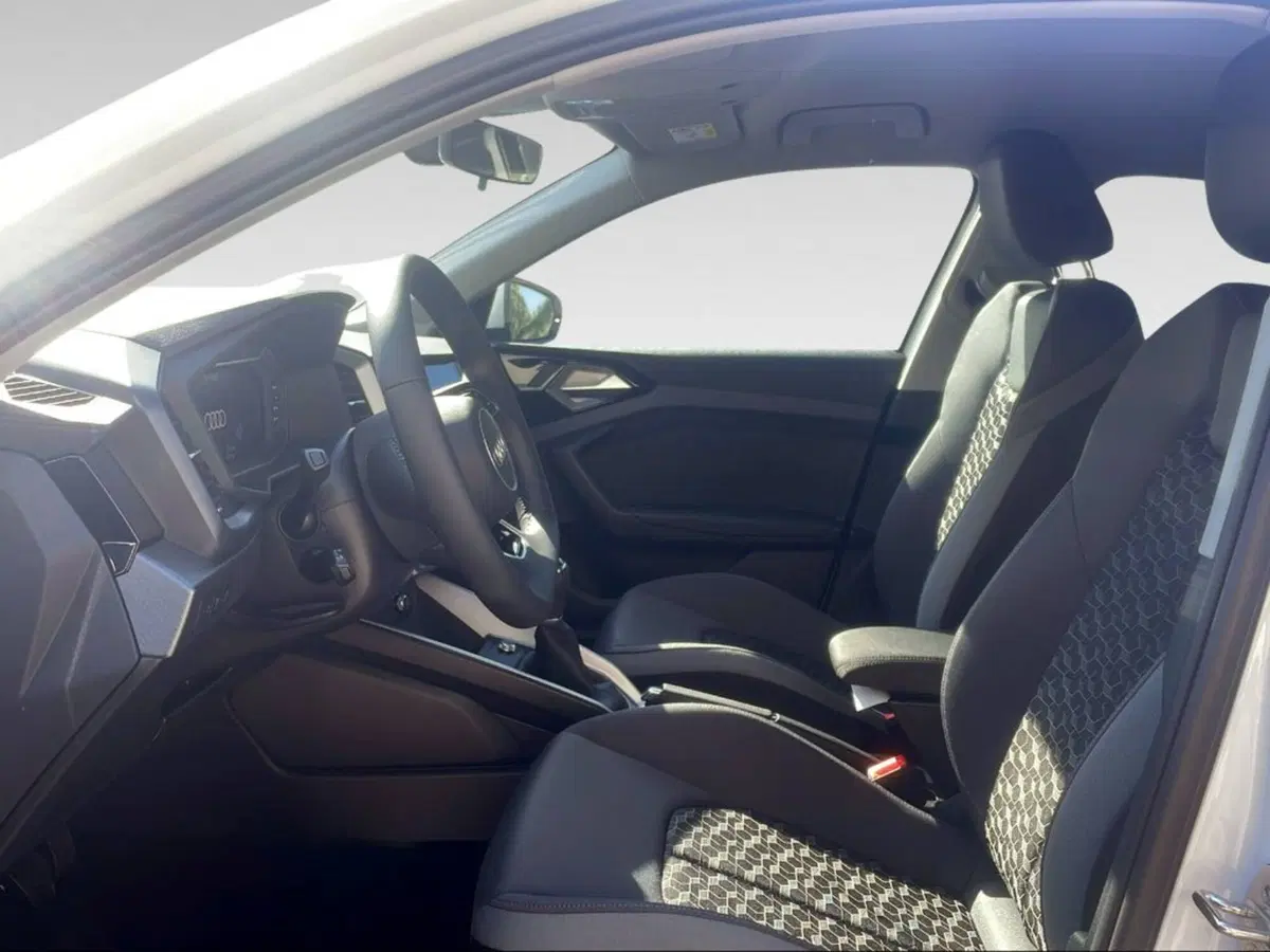 Audi A1 Sportback nuova a Livorno (12)