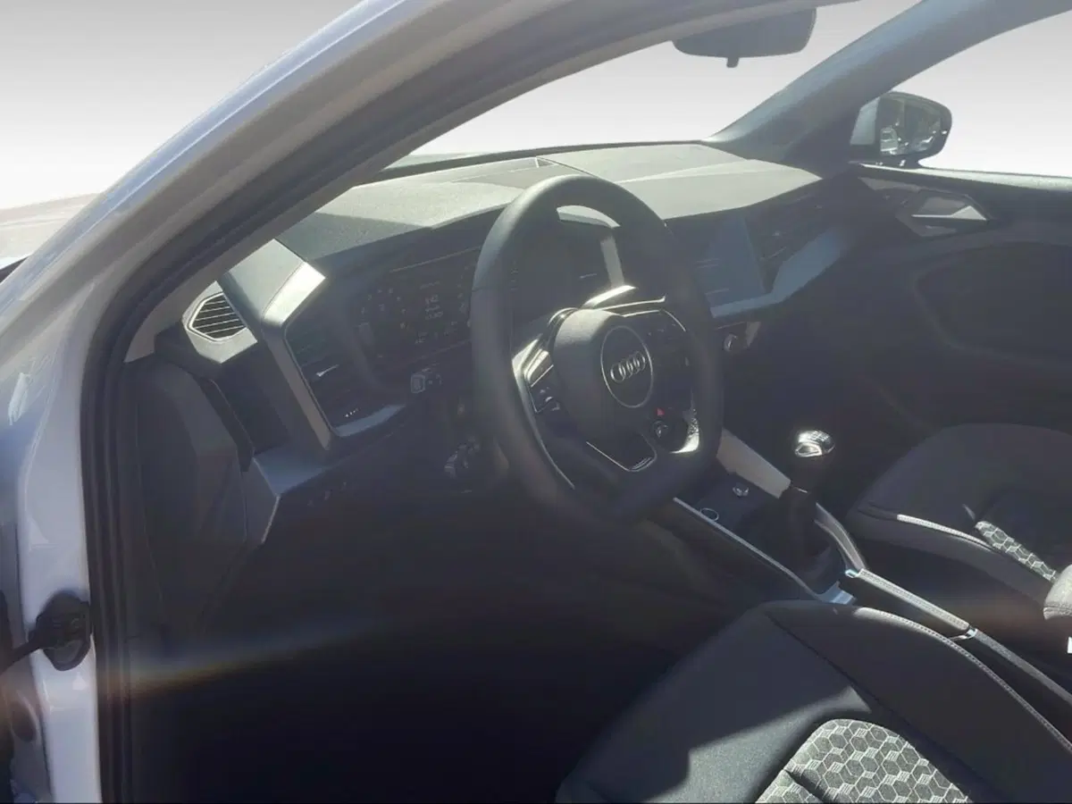 Audi A1 Sportback nuova a Livorno (13)