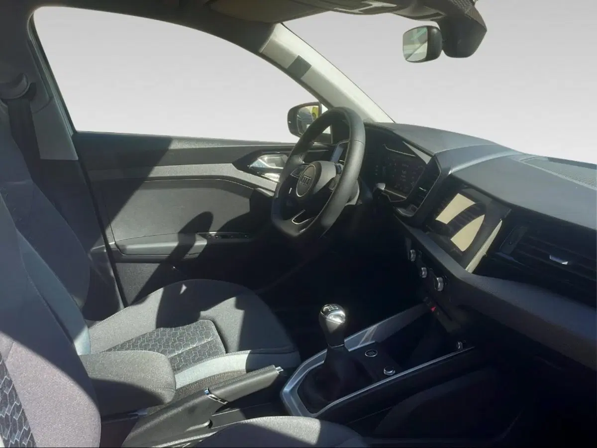 Audi A1 Sportback nuova a Livorno (14)