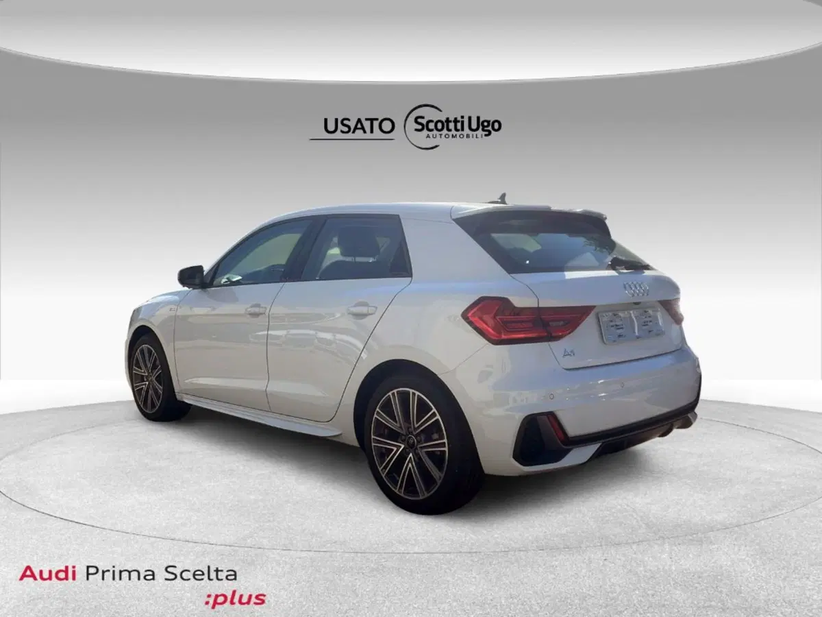 Audi A1 Sportback nuova a Livorno (3)