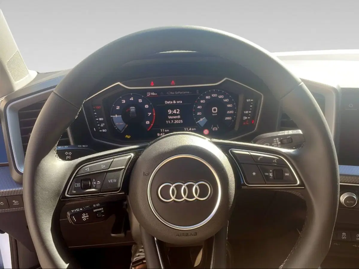 Audi A1 Sportback nuova a Livorno (9)