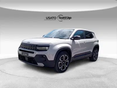 Jeep Avenger 1.2 turbo Summit fwd 100cv del 2025 usata a Siena