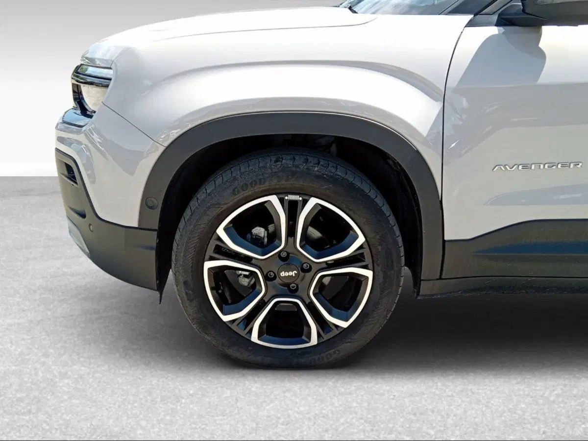 Jeep Avenger usata a Siena (4)