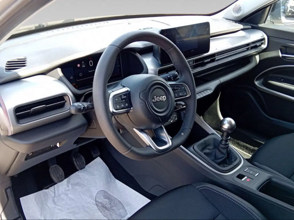 Jeep Avenger usata a Siena (9)