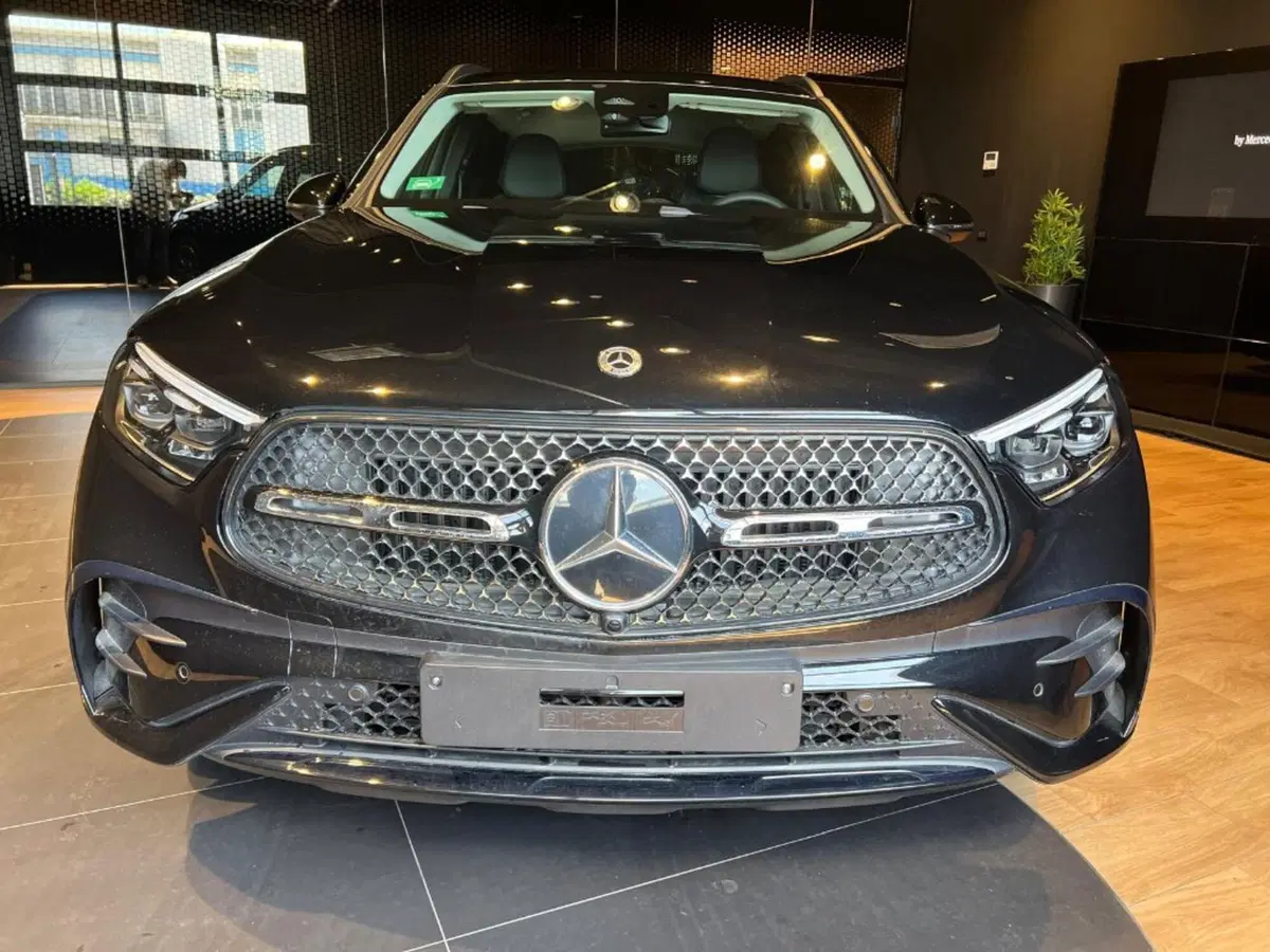 Mercedes-Benz GLC nuova a Pisa