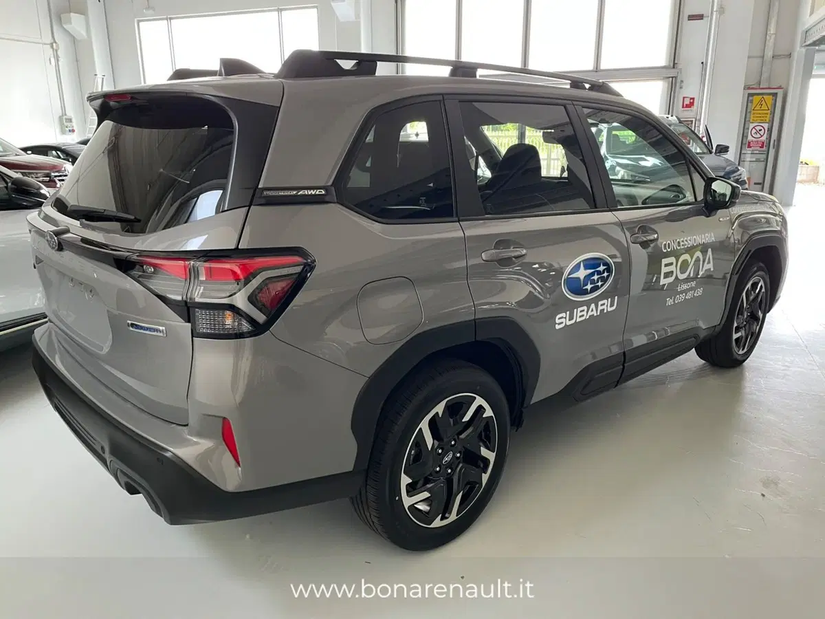Subaru Forester nuova a Monza e Brianza (4)