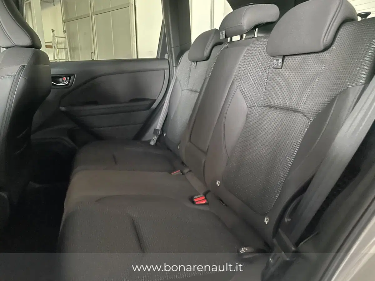 Subaru Forester nuova a Monza e Brianza (8)