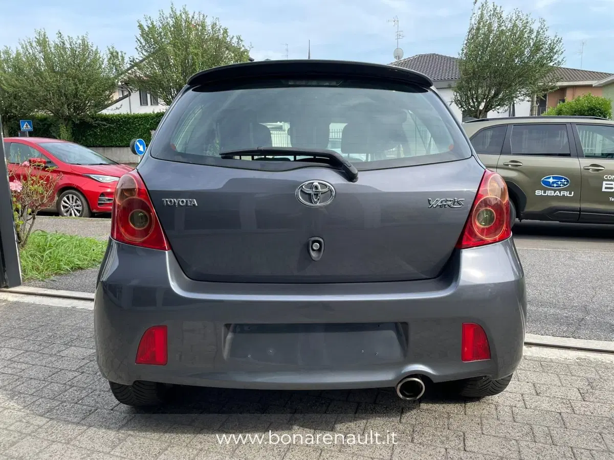 Toyota Yaris usata a Monza e Brianza (7)