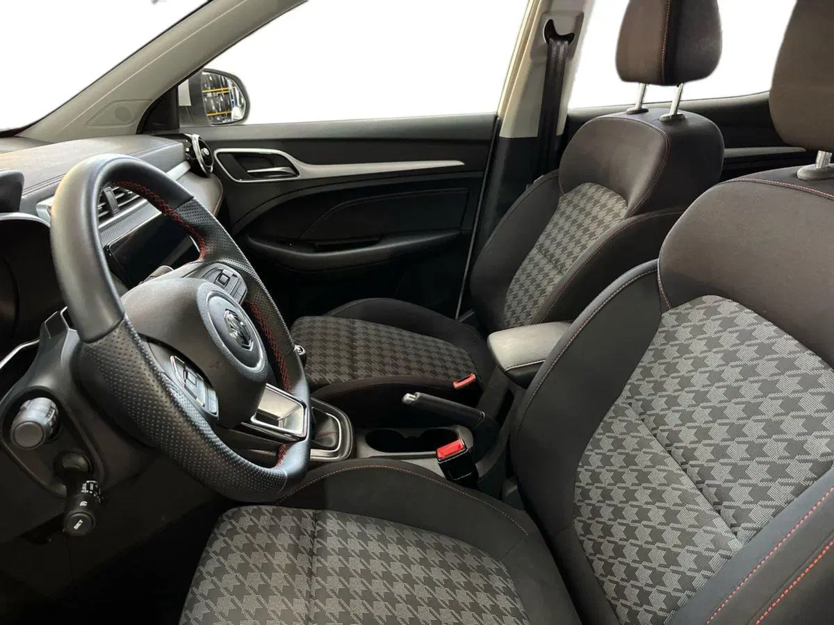 Mg ZS usata a Lecce (7)