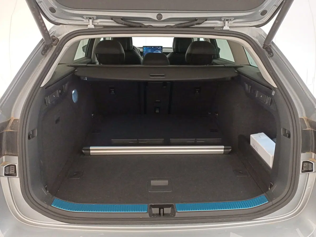 Skoda Superb usata a Bari (13)